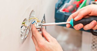 Электромонтажные работы Новотроицк цена 472 руб Электрика под ключ
